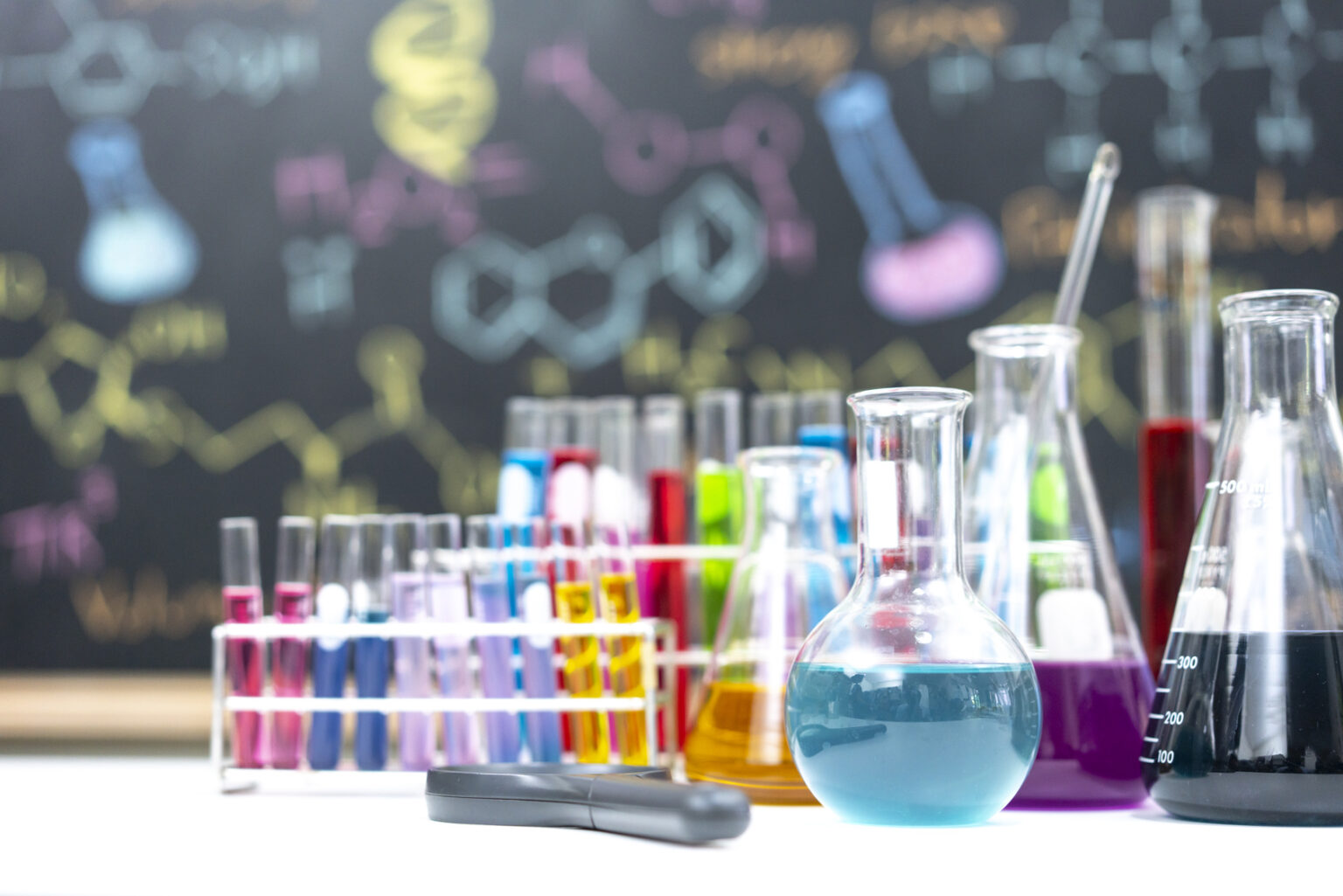 Do Czego Służy Zlewka W Chemii Szklane naczynia laboratoryjne: zlewka i pipeta – Profesjonalne